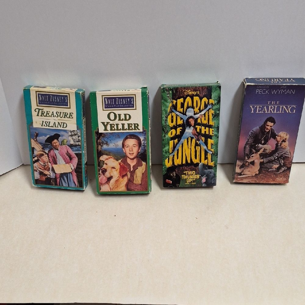 Disney Kids Adventure VHS Movie Set - Vintage Clamshell Blue & Green Bundle
